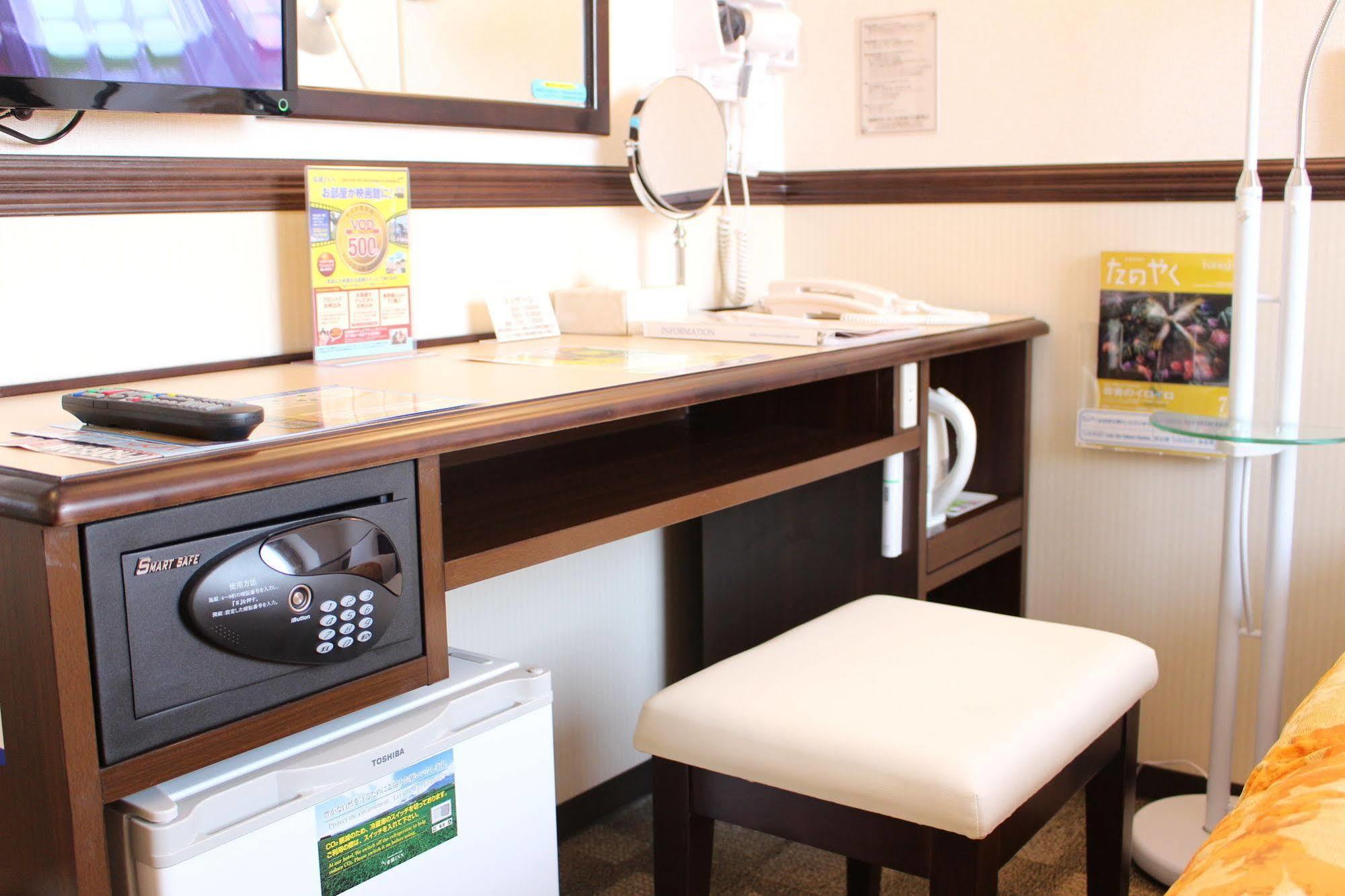 Toyoko Inn Kobe Minatogawa Koen Exterior foto